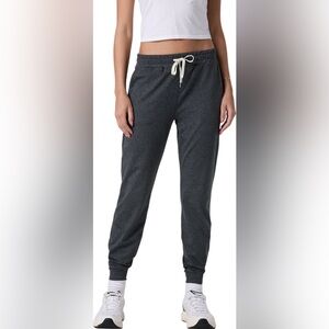 Women’s Vuori performance jogger